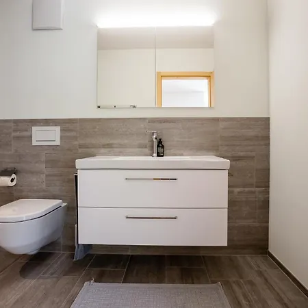 Luxury With Mountain Views In Dom wakacyjny *