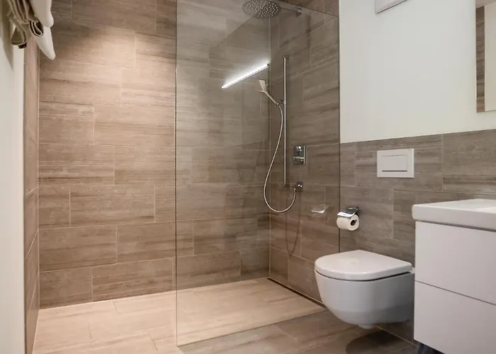 Luxury With Mountain Views In